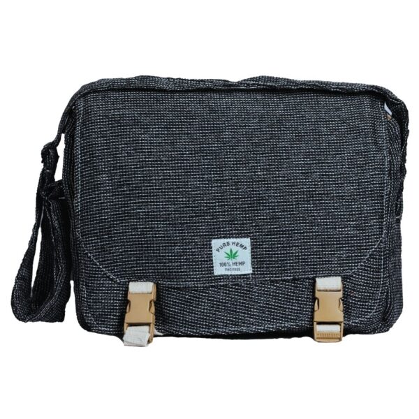 Discover our stylish and durable hemp messenger bag, designed to carry your laptop safely. Made from eco-friendly materials.